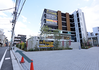 駅からの道のり4